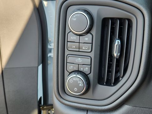 New 2026 Chevrolet Silverado 1500 W/T w/ WT Value Package image 17