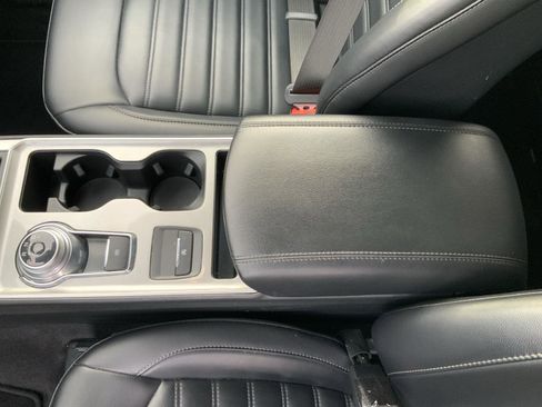 Used 2024 Ford Edge SEL image 46