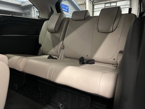 Used 2025 Honda Odyssey Touring image 38