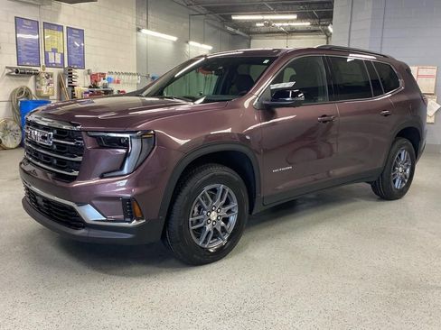 New 2025 GMC Acadia Elevation image 3