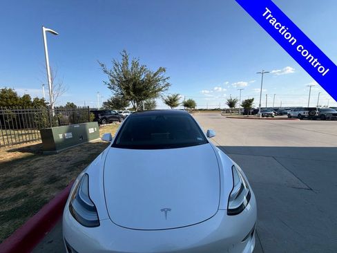 Used 2018 Tesla Model 3 Long Range RWD image 9