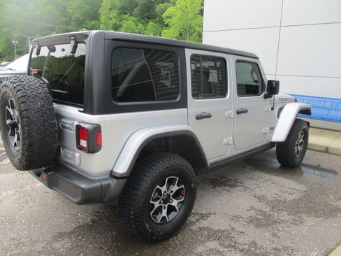Used 2022 Jeep Wrangler Unlimited Rubicon AWD/4WD image 4