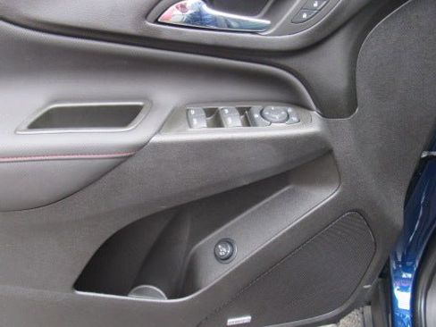 Certified 2022 Chevrolet Equinox RS w/ RS Leather Package FWD image 16