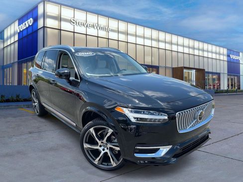 New 2025 Volvo XC90 B6 Plus w/ Protection Package image 1