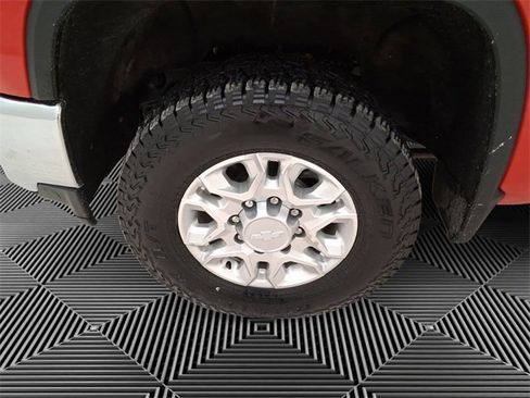 Used 2020 Chevrolet Silverado 2500 LT w/ All Star Edition image 9