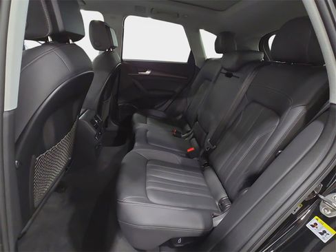 Certified 2023 Audi Q5 2.0T Premium Plus w/ Premium Plus Package image 10