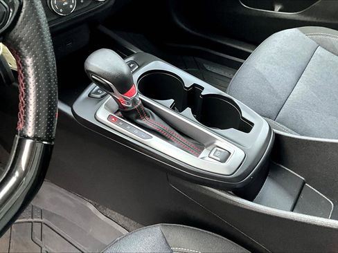 Used 2024 Chevrolet Trax RS image 10