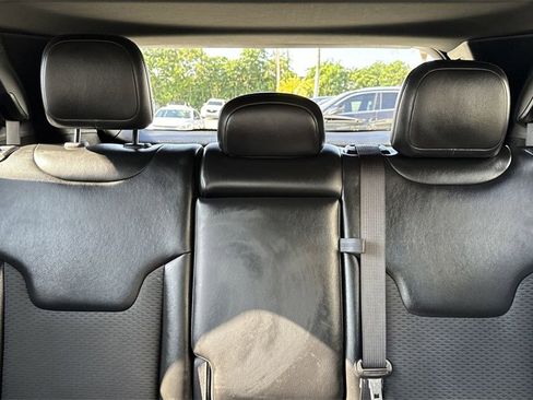 Used 2023 Jeep Compass Latitude w/ Sun and Sound Group image 19