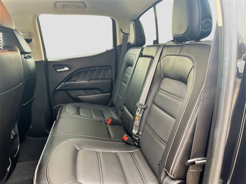 Used 2022 GMC Canyon Denali image 24