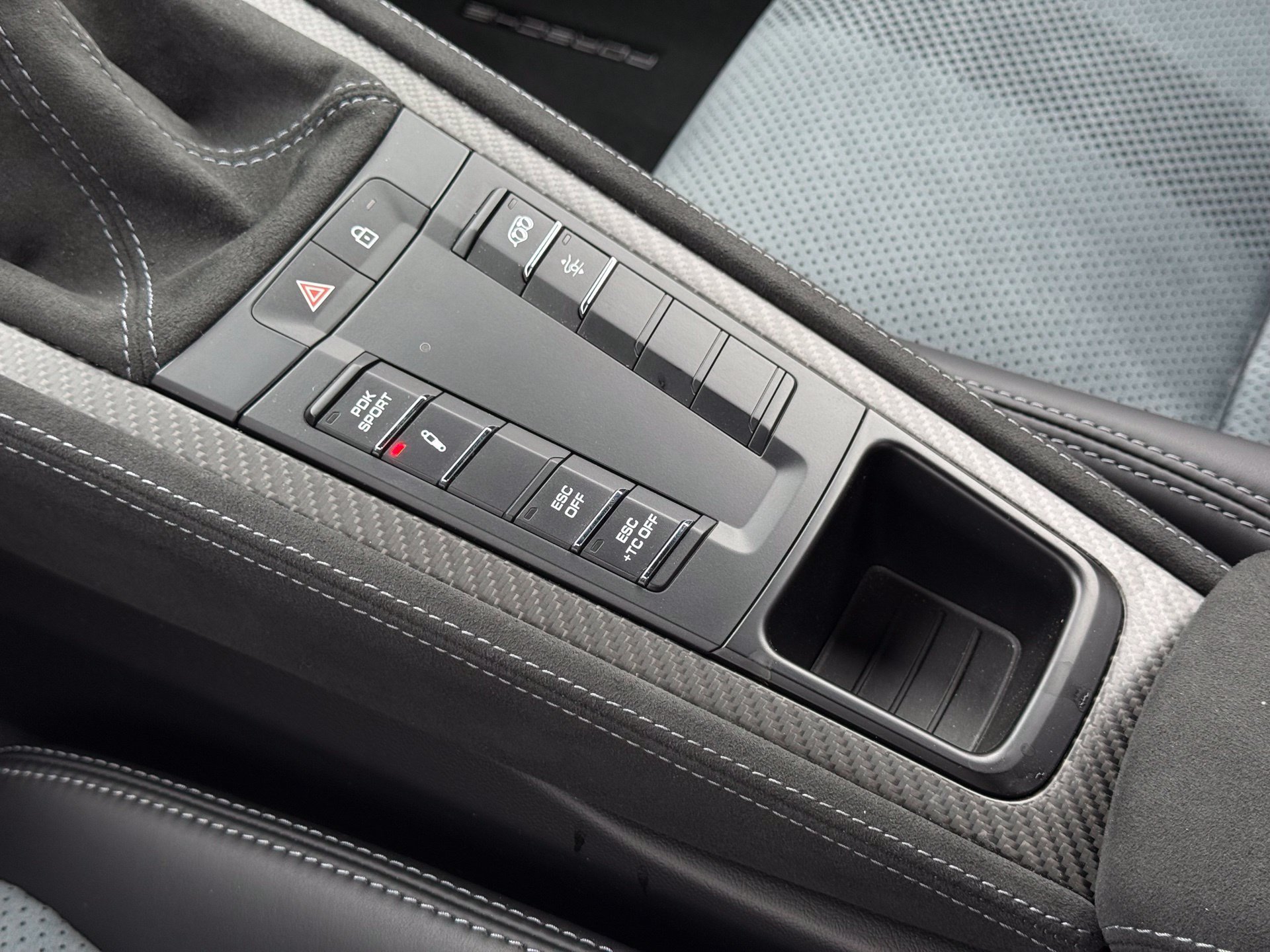 Certified 2024 Porsche 718 Cayman GT4 RS RWD image 26