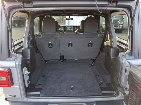 Certified 2021 Jeep Wrangler Unlimited Sport image 28