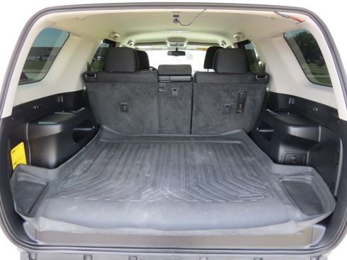 Used 2011 Toyota 4Runner SR5 RWD image 34