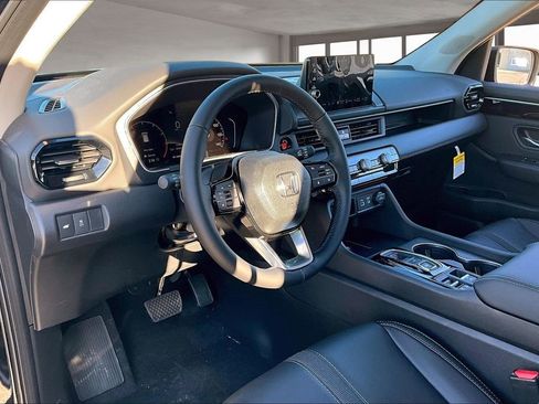 New 2025 Honda Pilot EX-L image 7