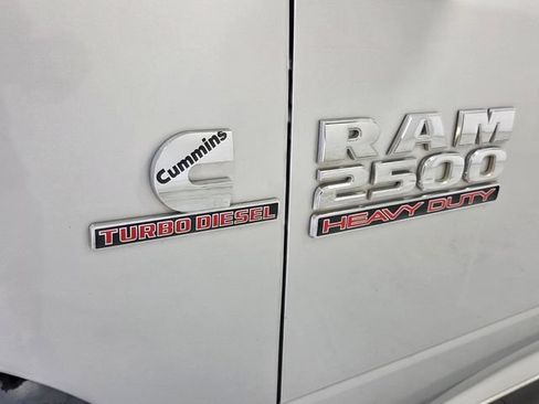 Used 2017 RAM 2500 SLT AWD/4WD image 18
