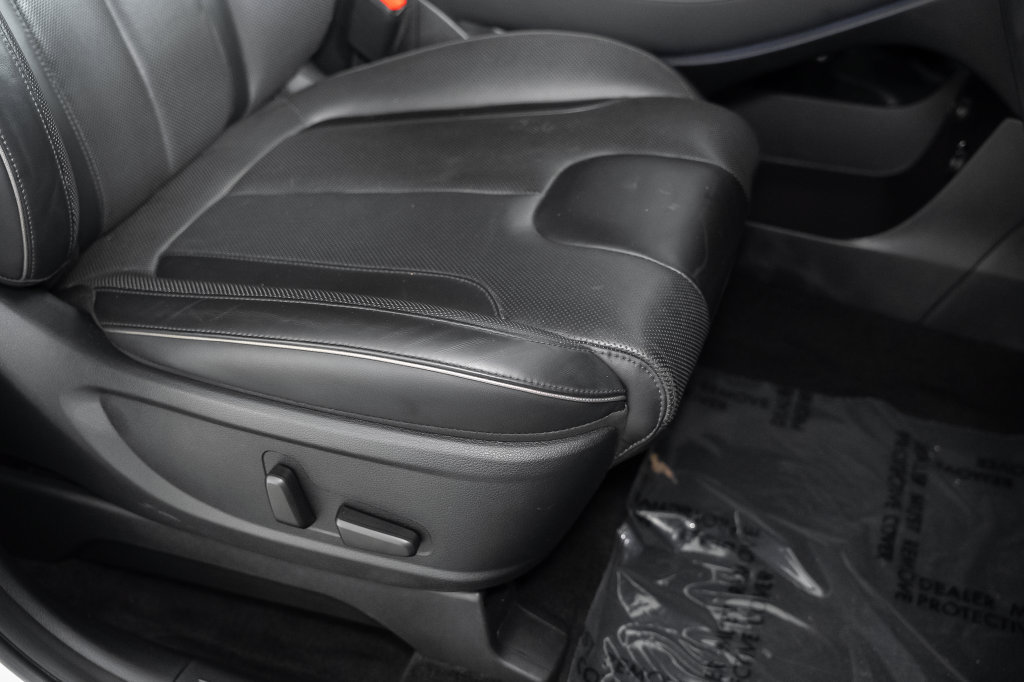 Certified 2022 Hyundai Palisade Limited FWD image 26