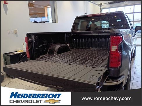 Certified 2024 Chevrolet Silverado 1500 LT image 8