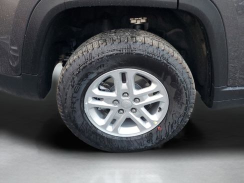 New 2025 Jeep Grand Cherokee Laredo w/ Luxury Tech Group I image 35