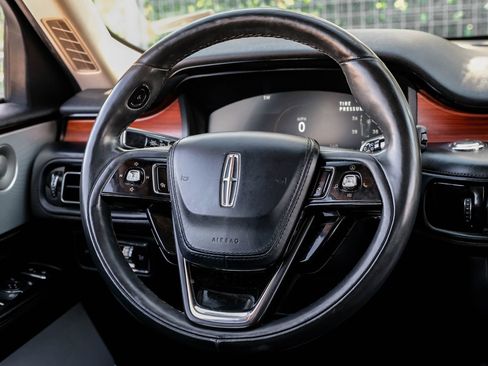 Used 2022 Lincoln Aviator Reserve w/ Equipment Group 201A image 15