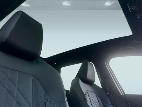 Used 2025 BMW X3 xDrive30i w/ Convenience Package AWD/4WD image 15