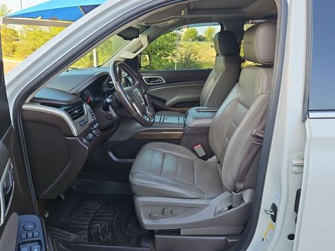 Used 2019 GMC Yukon XL Denali w/ Denali Ultimate Package AWD/4WD image 17