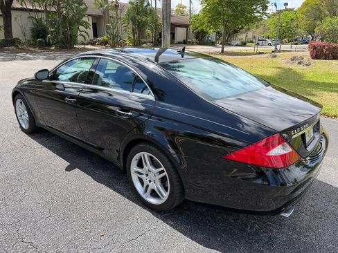 Used 2007 Mercedes-Benz CLS 550 image 3
