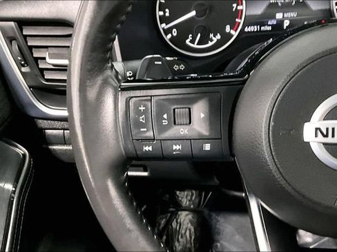Used 2021 Nissan Rogue S AWD/4WD image 14