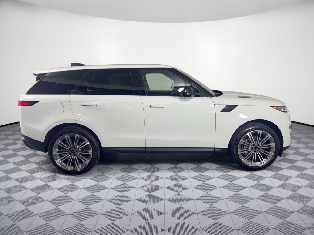 New 2027 Land Rover Range Rover Sport SE AWD/4WD image 8