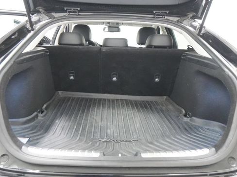 Used 2018 Kia Stinger RWD image 20