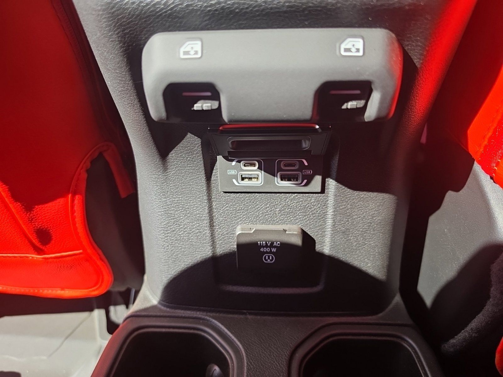 Used 2024 Jeep Gladiator Sport AWD/4WD image 17