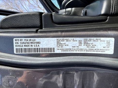 Used 2021 Jeep Grand Cherokee Laredo X image 36