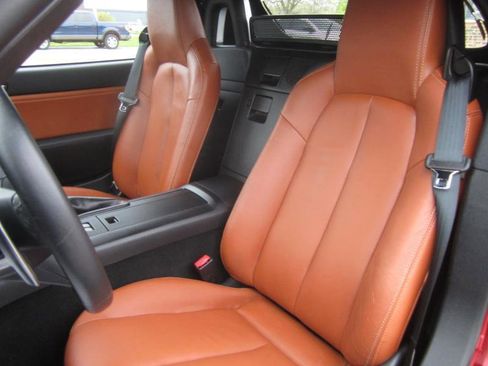 Used 2008 MAZDA MX-5 Miata Grand Touring w/ Appearance Pkg RWD image 15