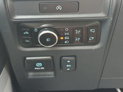 Used 2025 Ford F150 Raptor AWD/4WD image 37