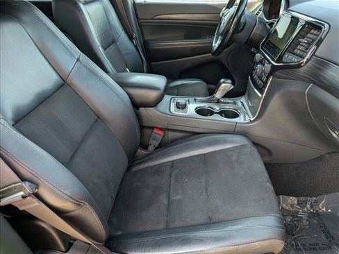 Used 2022 Jeep Grand Cherokee Laredo X AWD/4WD image 22