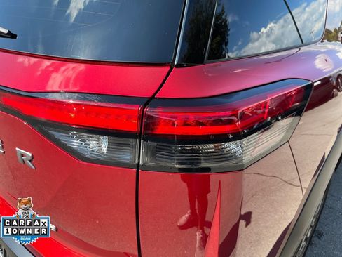 Certified 2026 Nissan Pathfinder SV AWD/4WD image 43