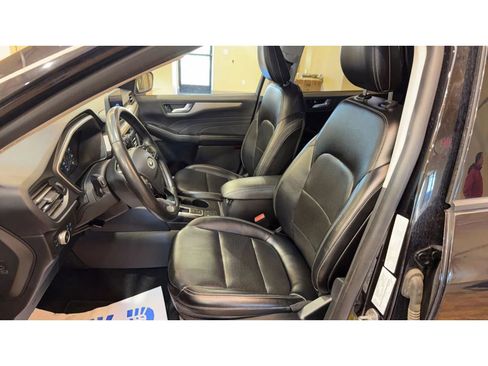 Used 2022 Ford Escape SEL image 11