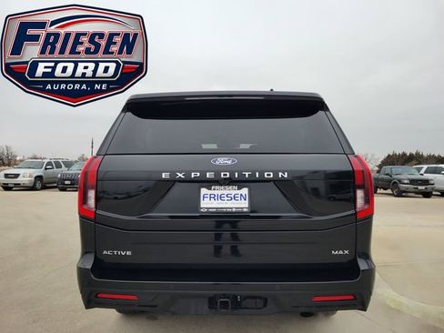 Used 2025 Ford Expedition Max Active AWD/4WD image 6