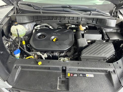 Used 2020 Hyundai Tucson SE w/ Winter Weather Package AWD/4WD image 25