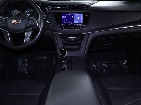 Used 2021 Cadillac XT5 Premium Luxury image 17