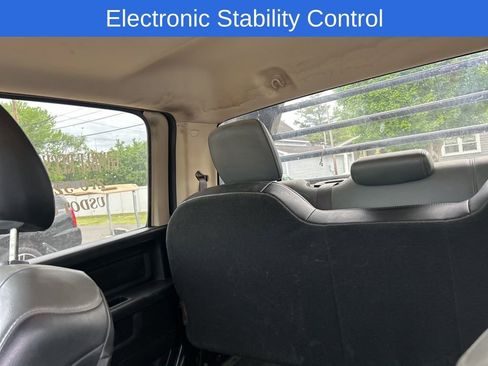 Used 2019 RAM 3500 Tradesman w/ Chrome Appearance Group AWD/4WD image 10