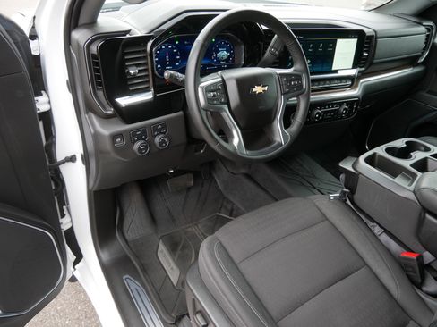 Used 2023 Chevrolet Silverado 1500 LT image 20