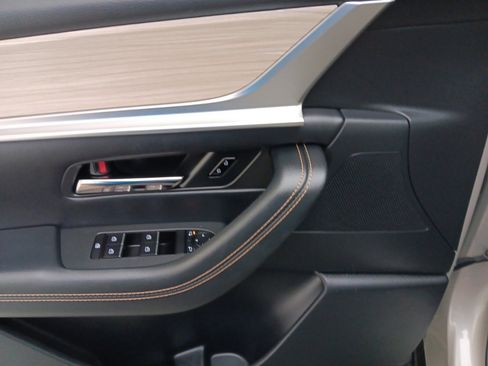 Certified 2024 MAZDA CX-90 Plug-In Hybrid w/ Preferred image 15