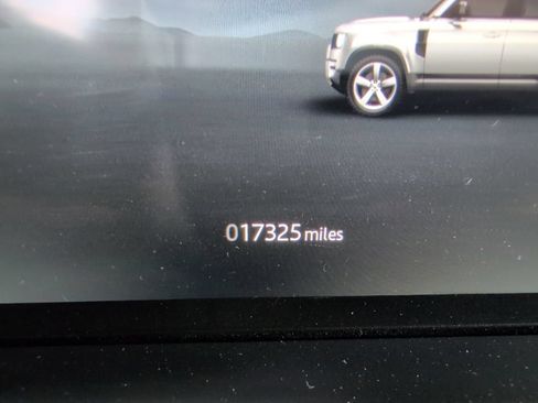 Used 2025 Land Rover Defender 130 S AWD/4WD image 6