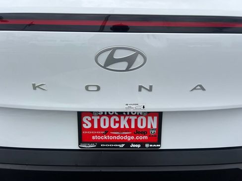 Used 2025 Hyundai Kona SEL AWD/4WD image 49