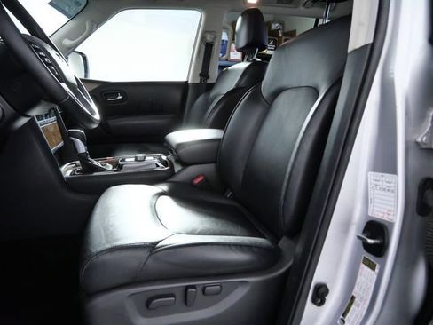 Used 2024 Nissan Armada SL AWD/4WD image 18