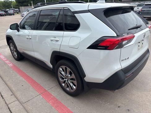 Used 2023 Toyota RAV4 XLE Premium FWD image 17
