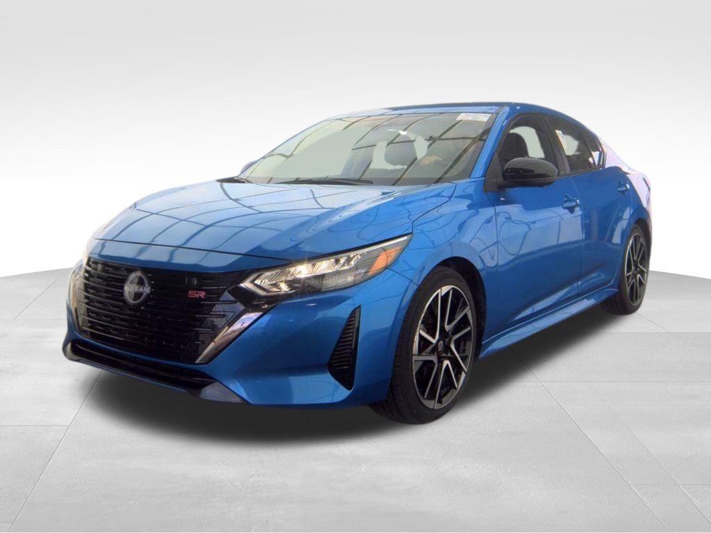 Used 2025 Nissan Sentra SR w/ SR Premium Package FWD image 27