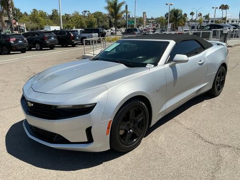 Used 2019 Chevrolet Camaro LT RWD image 9
