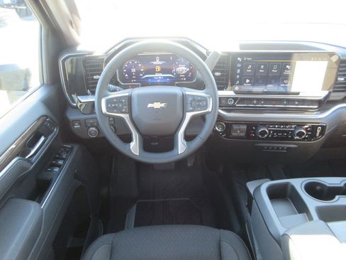 New 2026 Chevrolet Silverado 3500 LT w/ Convenience Package image 15