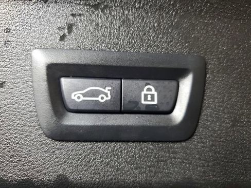 Used 2017 BMW X1 xDrive28i image 8