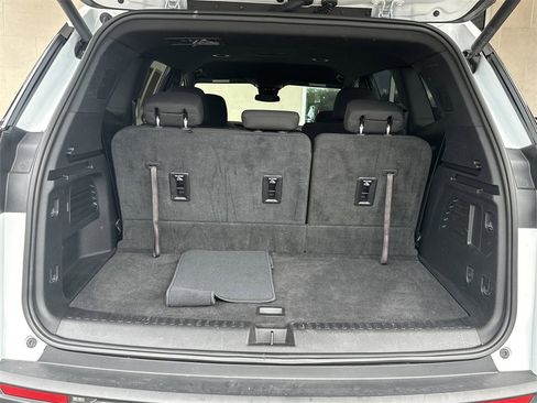 Certified 2025 GMC Acadia Elevation image 32